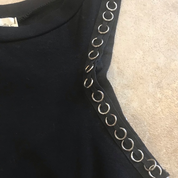 Black Bodysuit w/silver metal ring design - Picture 4 of 4